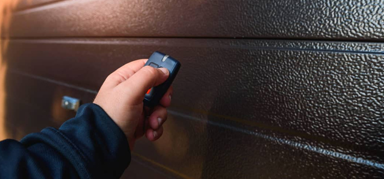 automatic door opener with remote control in Arvin